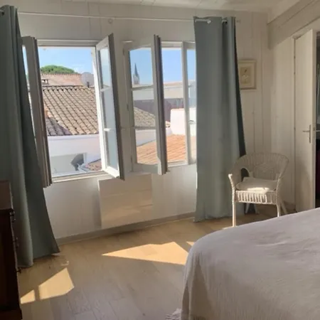 Beautiful Spacious House In بيت للعطل