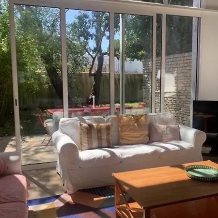 بيت للعطل Beautiful Spacious House In