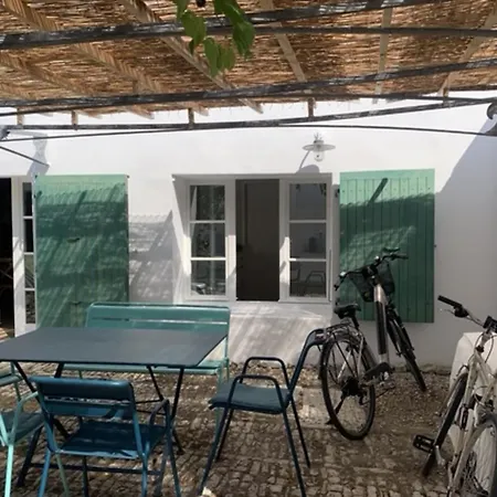 Beautiful Spacious House In بيت للعطل