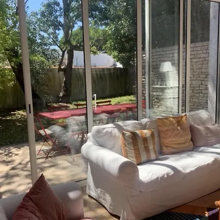 Beautiful Spacious House In بيت للعطل